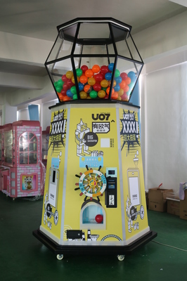 大型扭蛋机与娃娃机 动漫与游艺用品销售的新热点